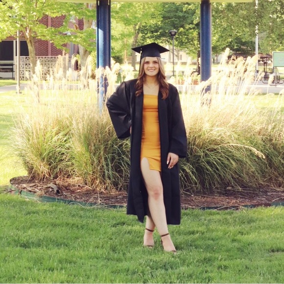 Meet your Posher, Brooke - Picture 4 of 10